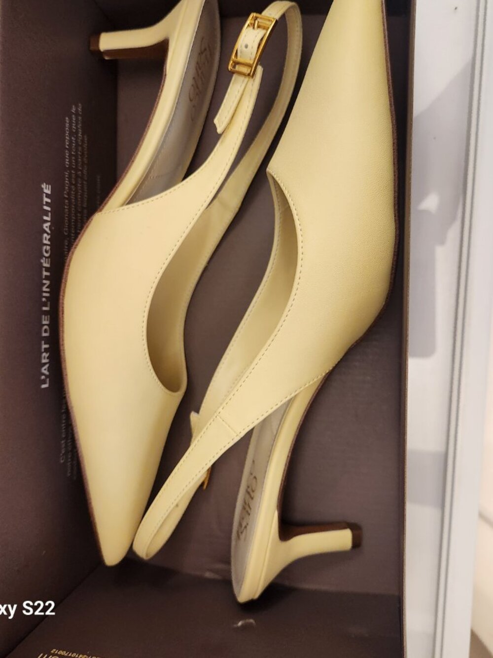 Franco Sarto "Kate" Yellow" Kitten Heeled Slingbacks. NIB. Size 9.5 - Picture 8 of 10